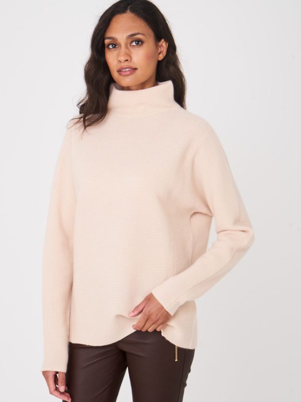 Geribde cashmere batwing-trui met opstaande kraag bestellen via fashionciao